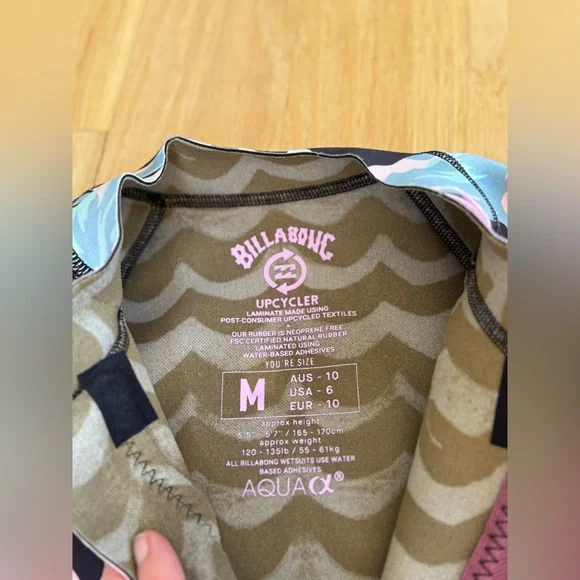 NEW NWT BILLABONG Womens Peeky Natural Upcycler Front Zip Wetsuit Jacket - Picture 8 of 10